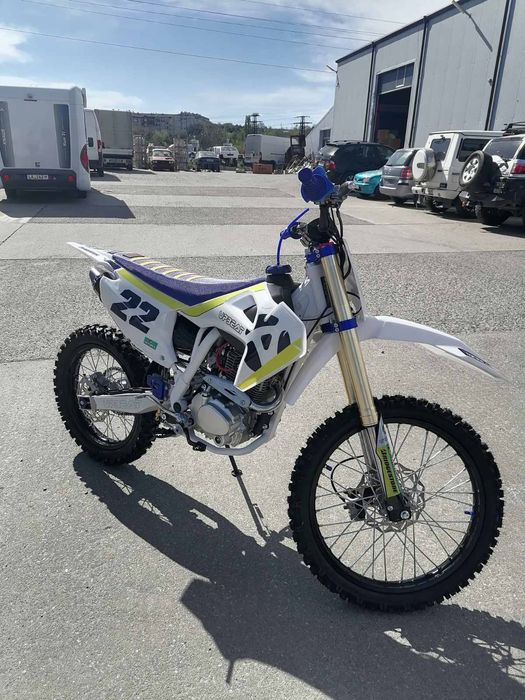 Бензинов кросов мотор 250CC 4 stroke ENDURO CROSS