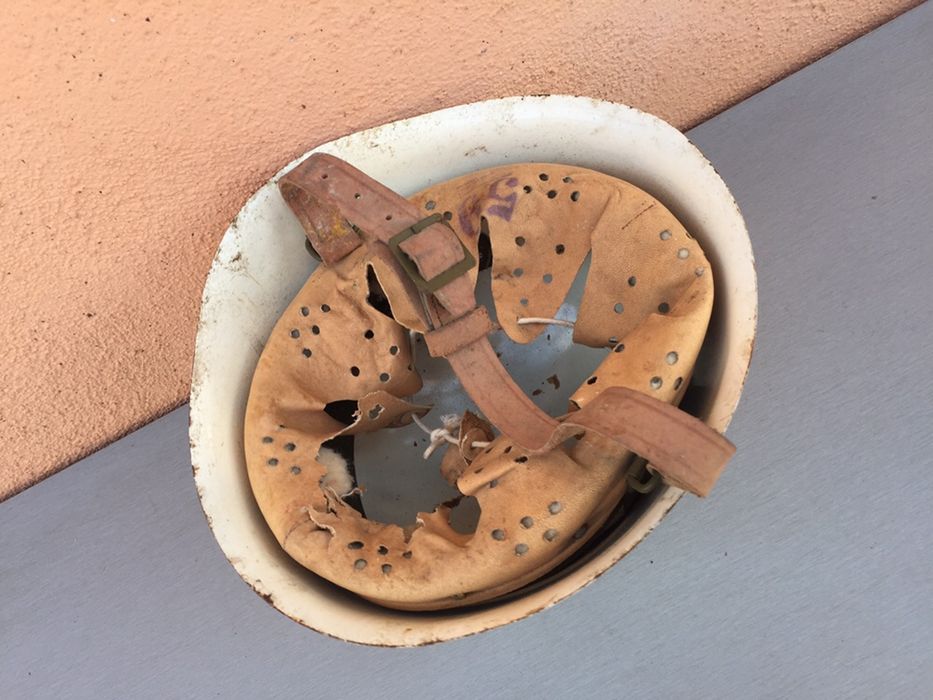 стара военна каска - 000#21К