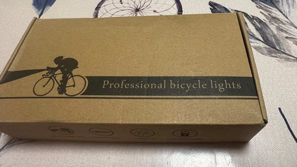 Far bicicleta Leukoles  Eos620 1800 lumeni  cu acumulator 4000mah noua