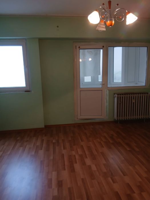 Ocazie!Apartament cu una cameră decomandat Mazepa (banci).