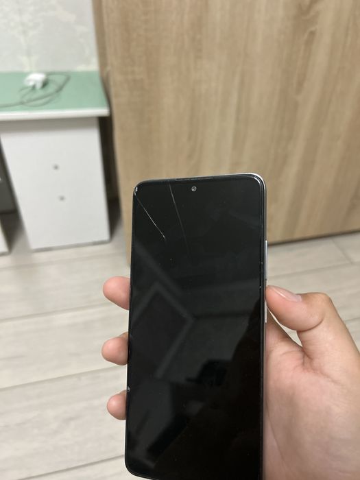 Redmi note 12pro 256/8+4