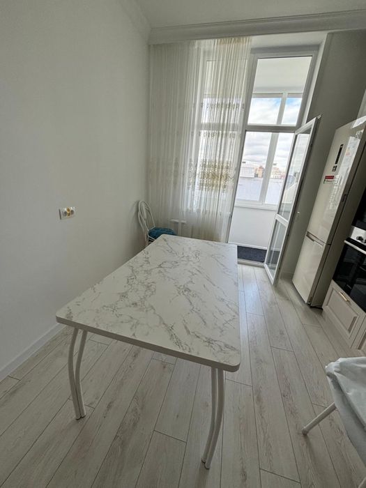 Продам кухонный стол за 30000тг