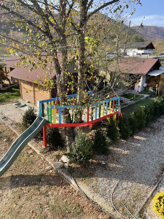Cazare cabană PISCINA  si CIUBAR pe Clisura Dunării