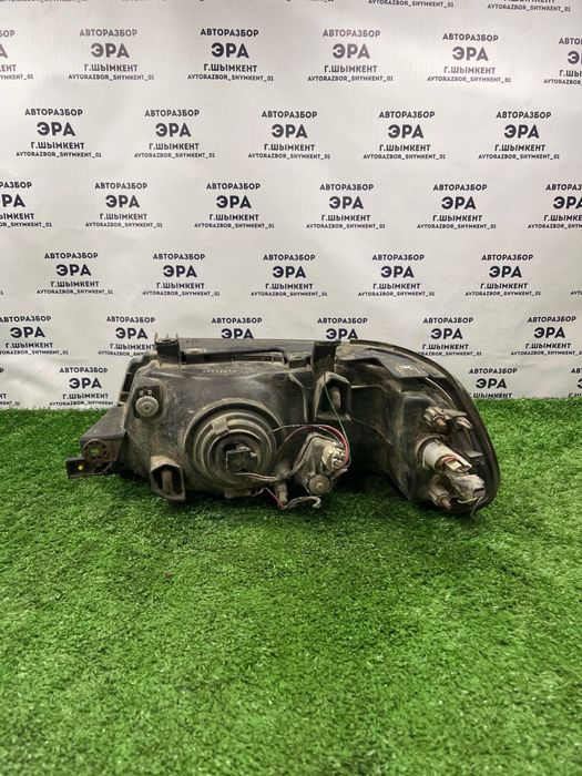 Фара Митсубиси Монтеро Спорт