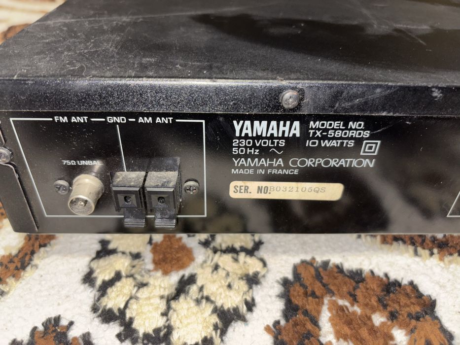tuner stereo AM/FM Yamaha Natural Sound
