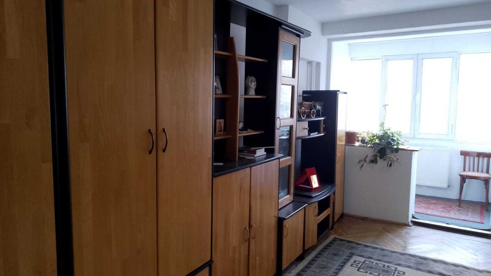 PROPRIETAR, Moghioros-Posta 4/9 gars. 250€ SERIOZITATE, termen lung