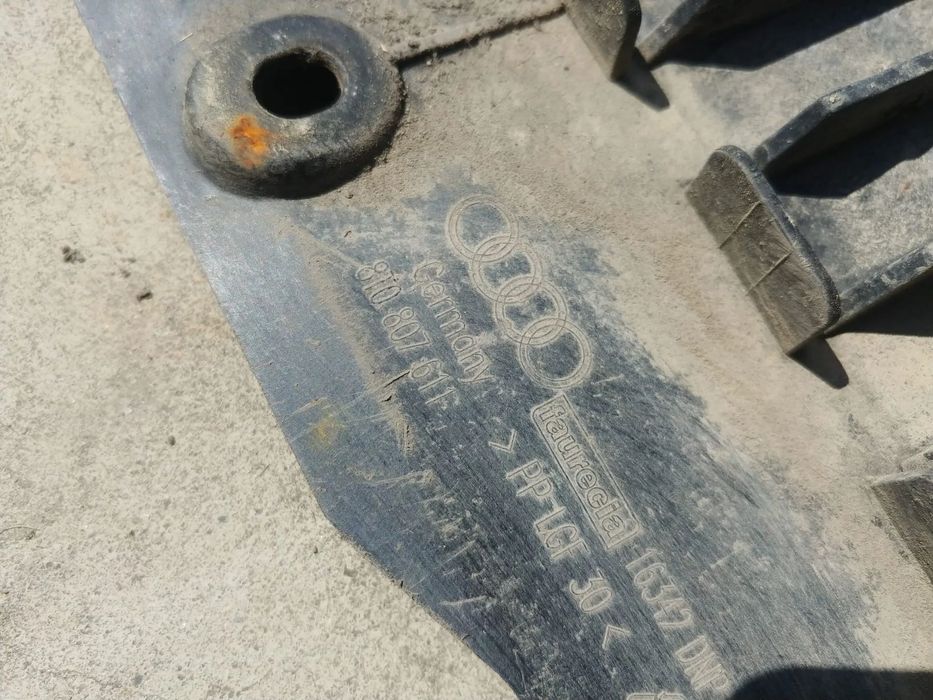 scut spoiler bara fata audi a5 8t 8t0807611