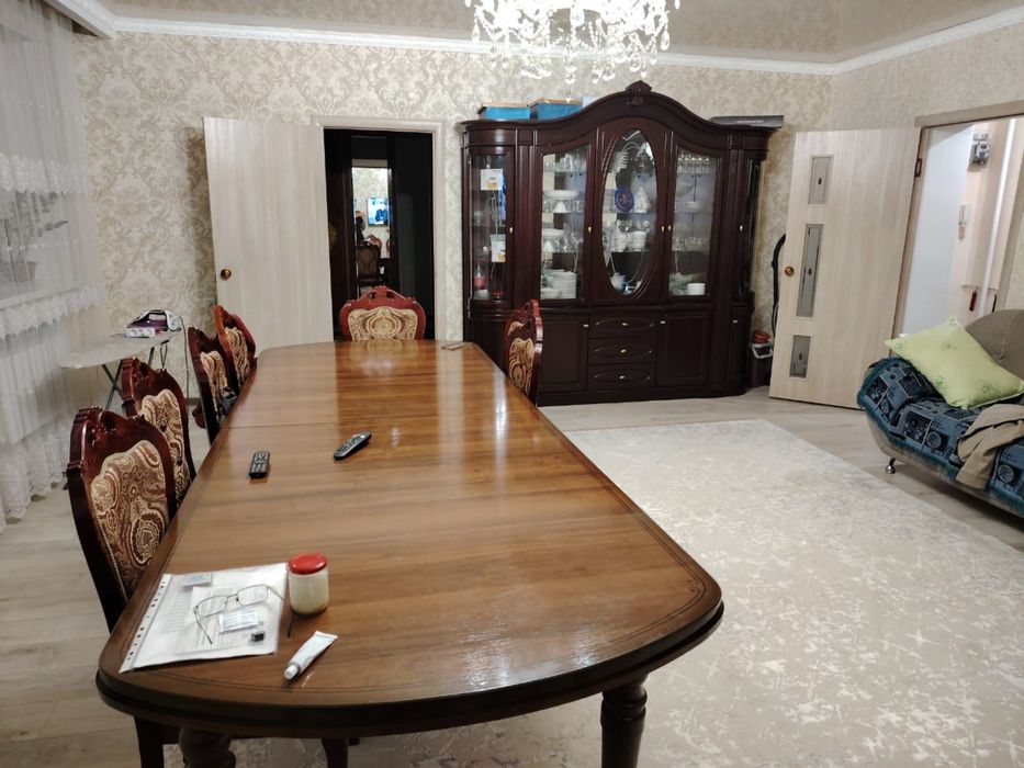 Стол гостевой