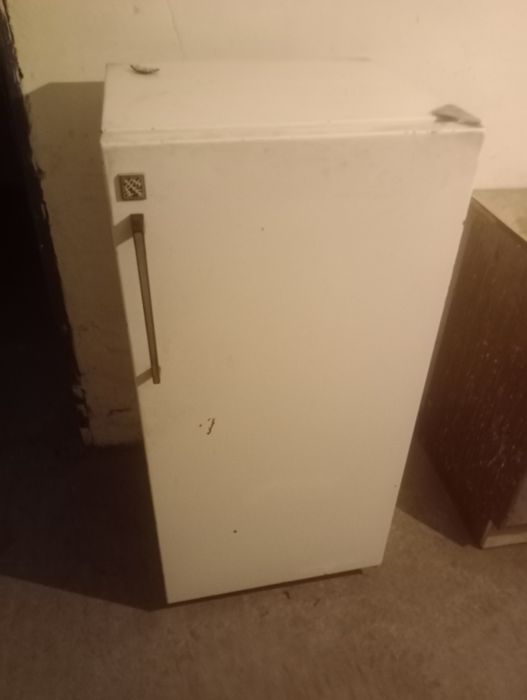 Холодильник Бирюса