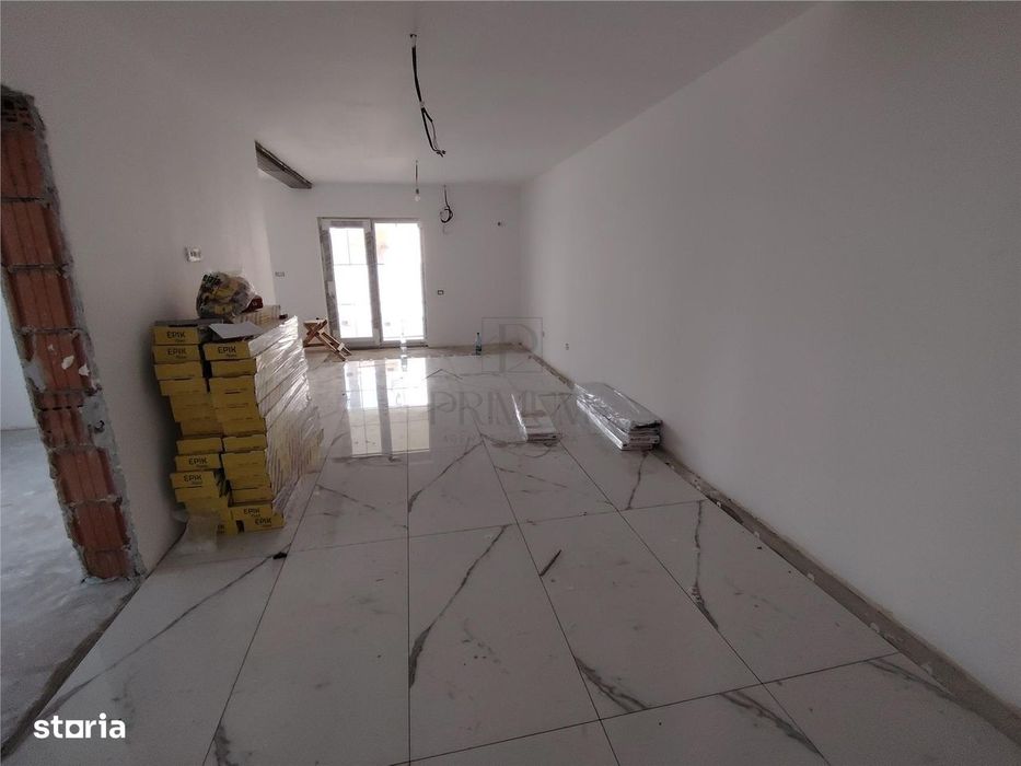 Duplex Pe Parter - Aproape De Centura - 2 Fronturi Stradale