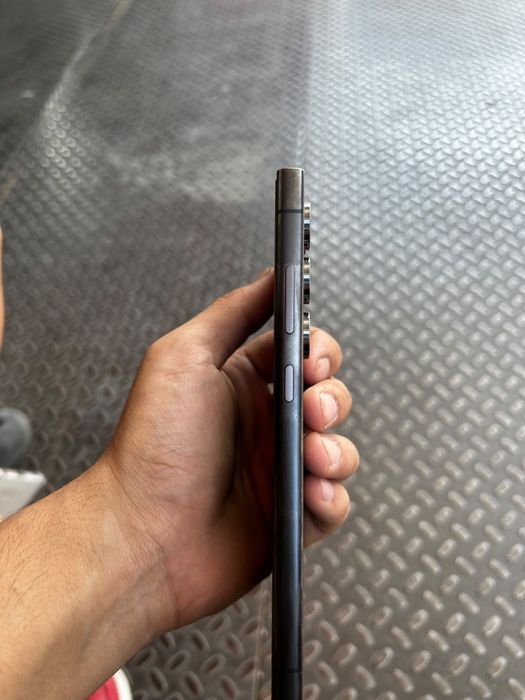 Samsung S24 ultra 256