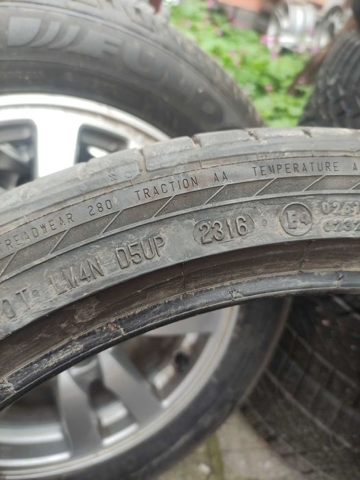 Лятни гуми 245/35/19