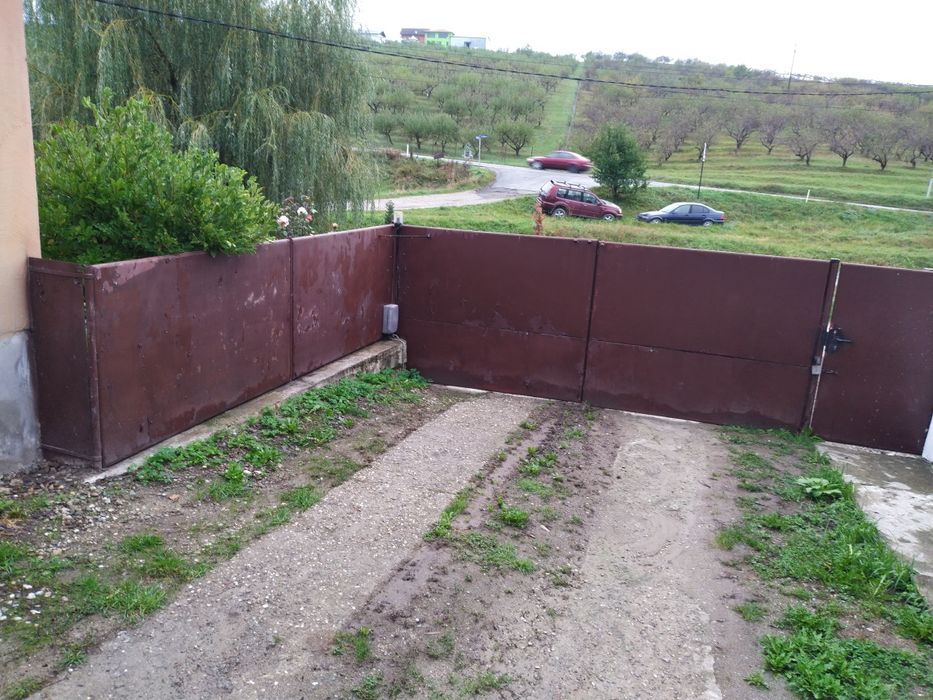 Porți fier cu sistem automat de deschidere