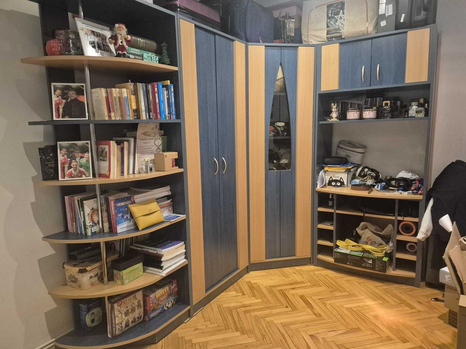 Vand Mobila de camera set complet (Birou, Pat, Dulap)