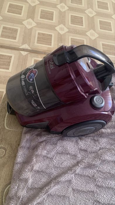 Продам пылесос в хорошем состаяние