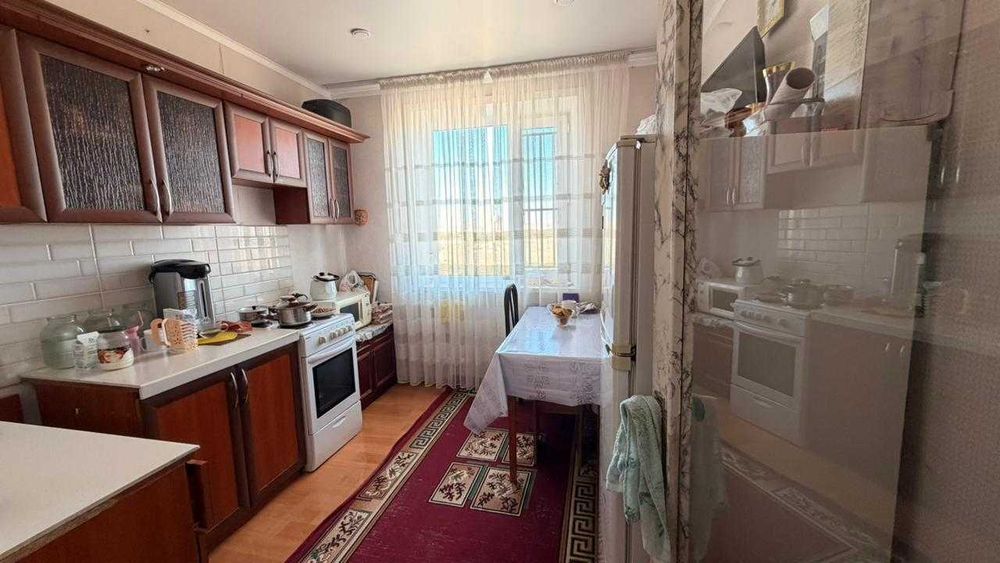 Продам 4 комн на Голубых прудах