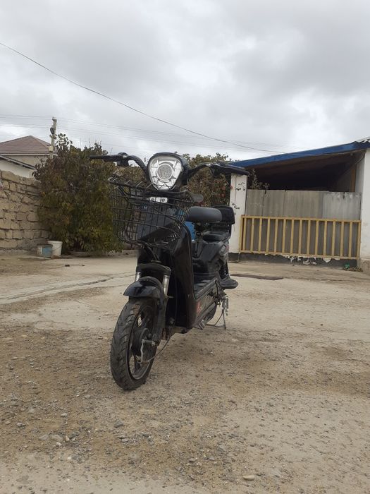 Электроскутер  sk8