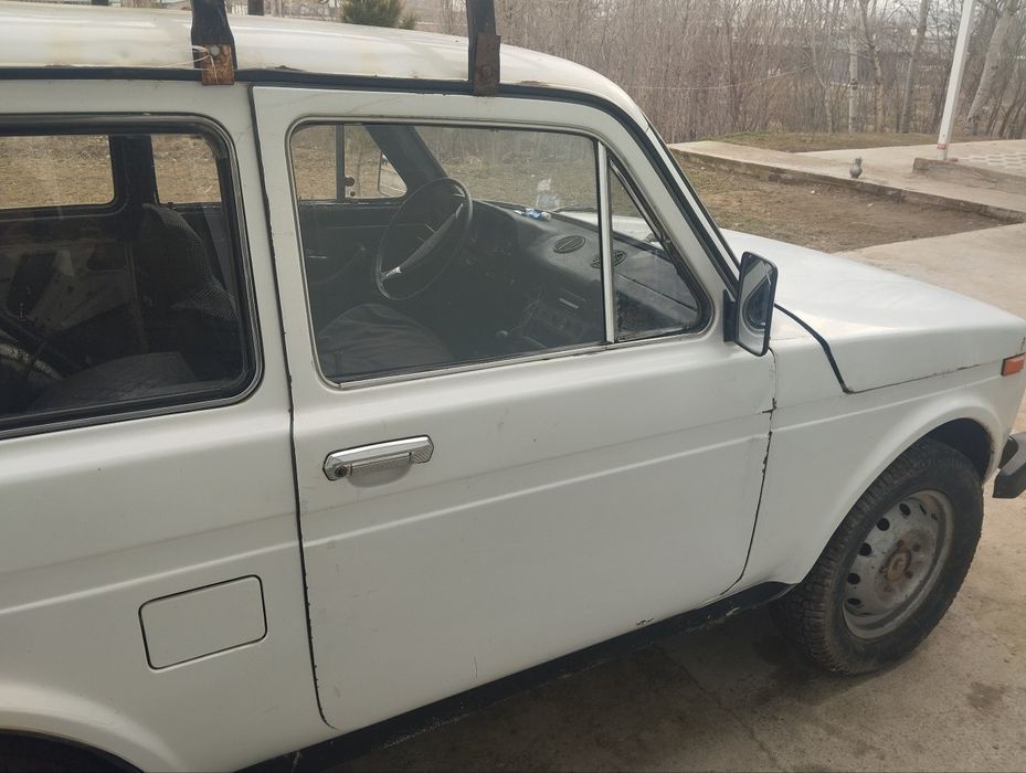 Niva sotiladi 25mln kami bor Jizzax viloyatiniki