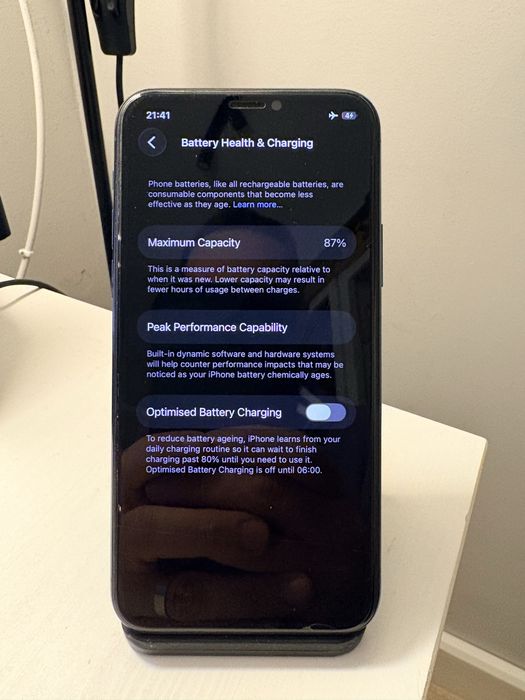 iPhone 11 Pro 64 Gb - 87% baterie