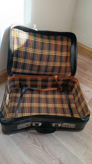 Чемодан СССР.                          .