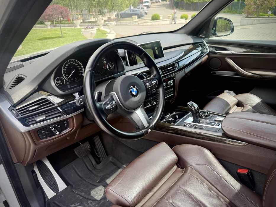 BMW X5 3.0d M Pack Full ! Softclose/Full Led/Harman/Pano,Etc!
