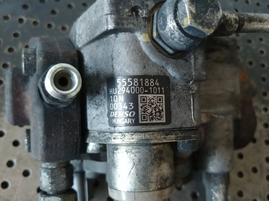 pompa inalta 1.7 cdti a17dtr opel  astra j 55581884 hu294000-1011
