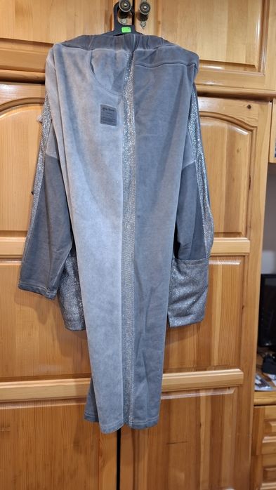 Дамски комплект нов