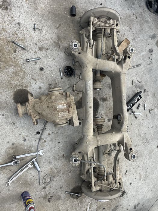 Punte spate completa BMW e60 / fuzeta / planetara