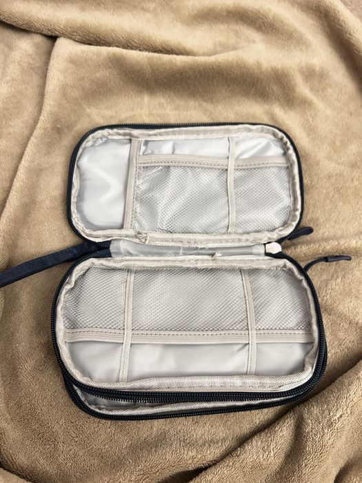 Универсален органайзер за кабели и аксесоари