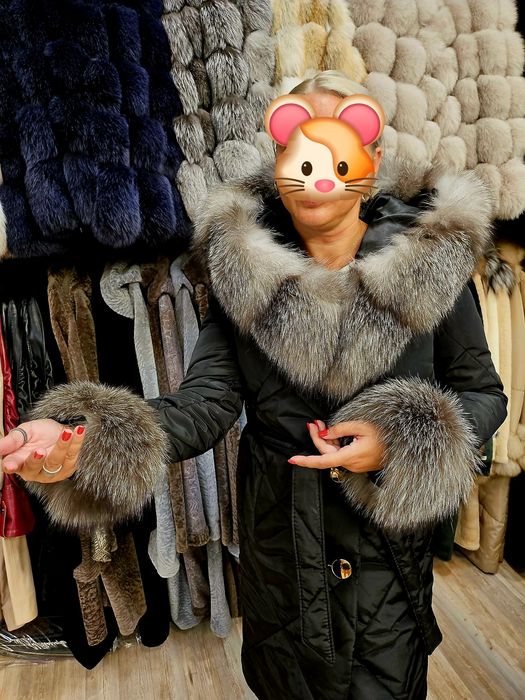 Geaca din fâş ,impermeabila,cu blana de vulpe naturala M si L-XL