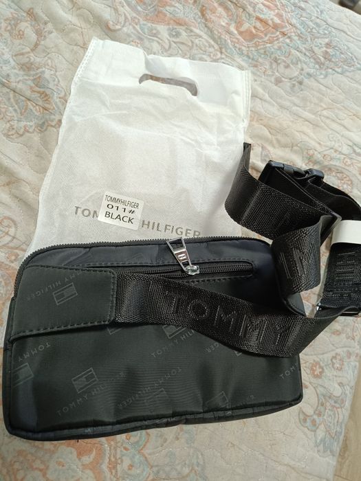 Подарок Tommy Hilfiger Сумочка,Барсетка,Клач,Бананка,Поясная и Плечо