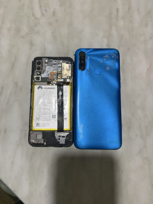 Сломаные телефоны