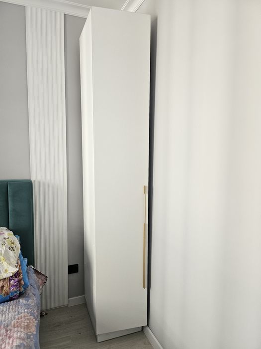 Шкаф - пенал для дома