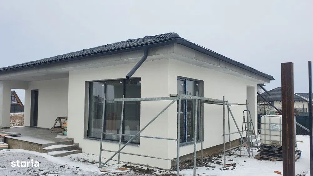 Casă modernă la cheie în Sânpetru