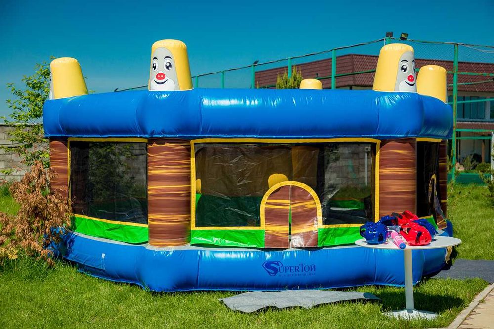 Надувной батут "Кроты"