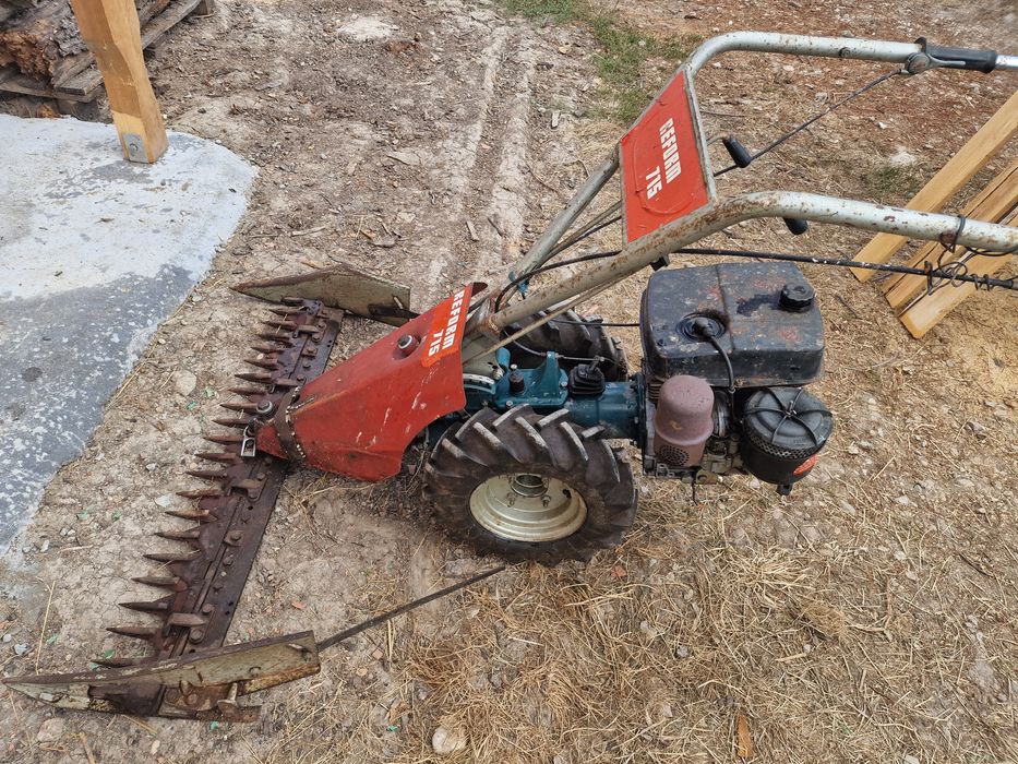 Vând cositoare Reform 715