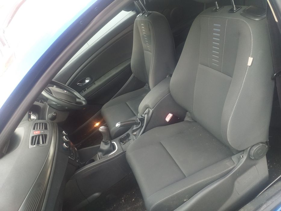 Haion, bara spate, stopurii Renault Megane 3 coupe