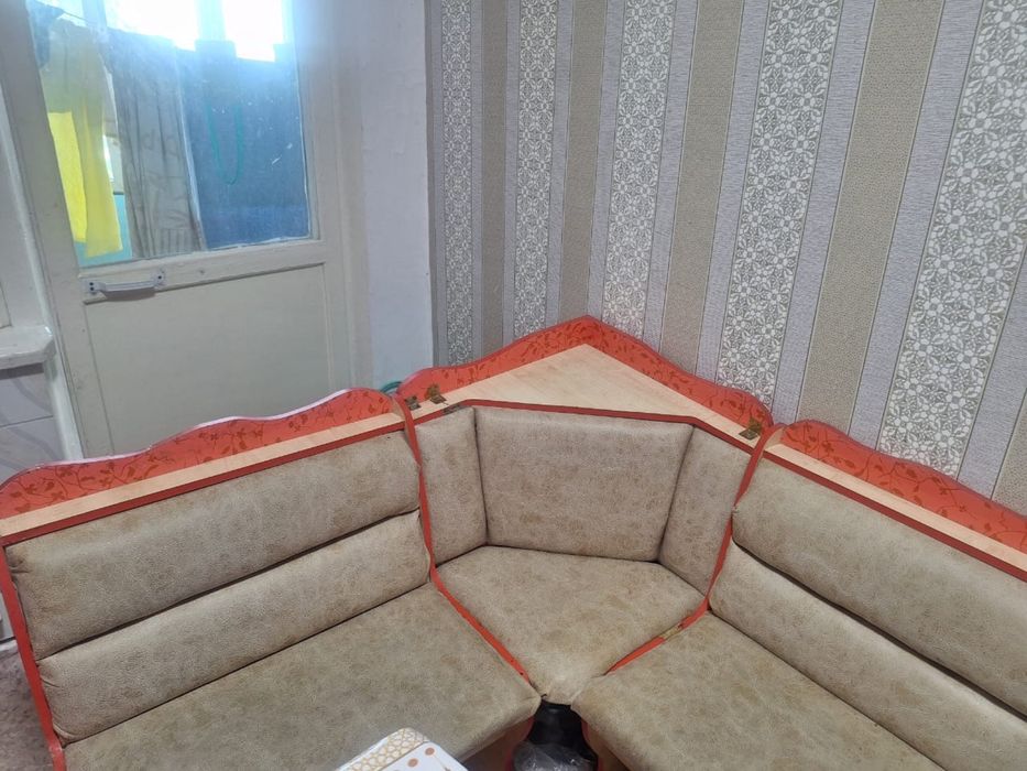 Кухонный диван без стола