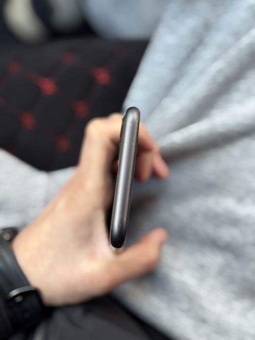 Iphone 11 128гб/75% идеал
