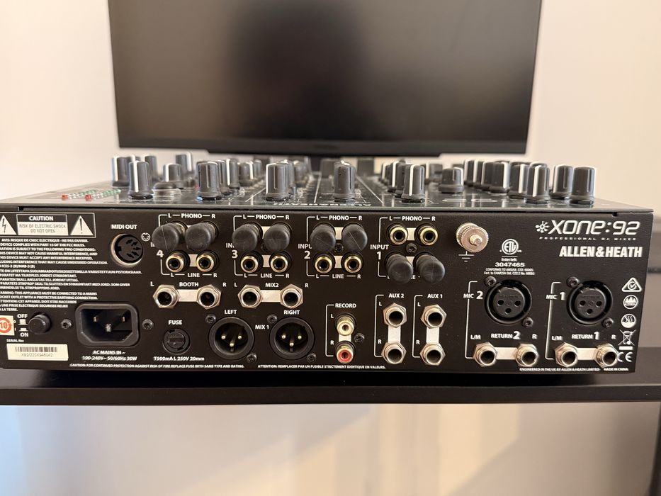 mixer ALLEN & HEATH XONE:92 ( xone 92 )