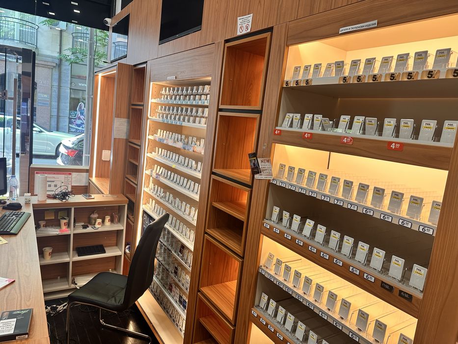 Дава се под наем Магазин в Русе, Център - 230 кв.м за 1000 € - Снимка #14