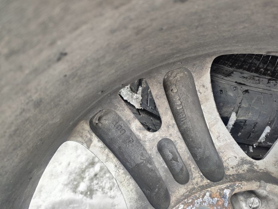 Продается в комплекте