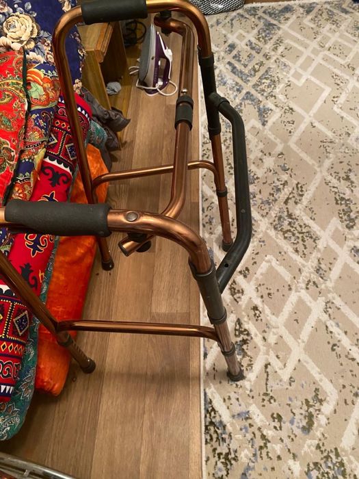 Продам ходунок для взрослых