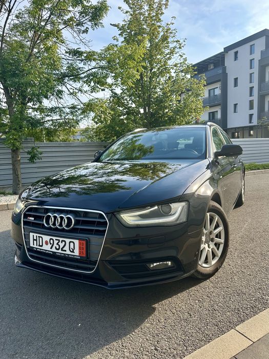 AUDI A4 2013 Automat