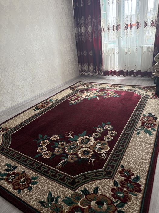 Продаем ковер размером 2м*4м