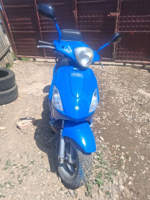 Scuter Piagio Pli