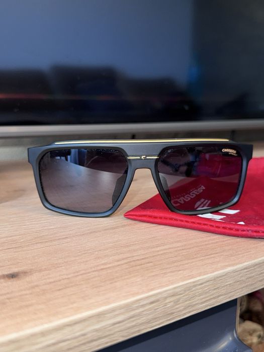 Чисто нови оригинални очила Carrera
