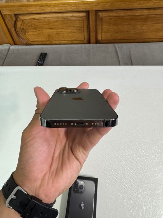 Продам Phone 13 pro