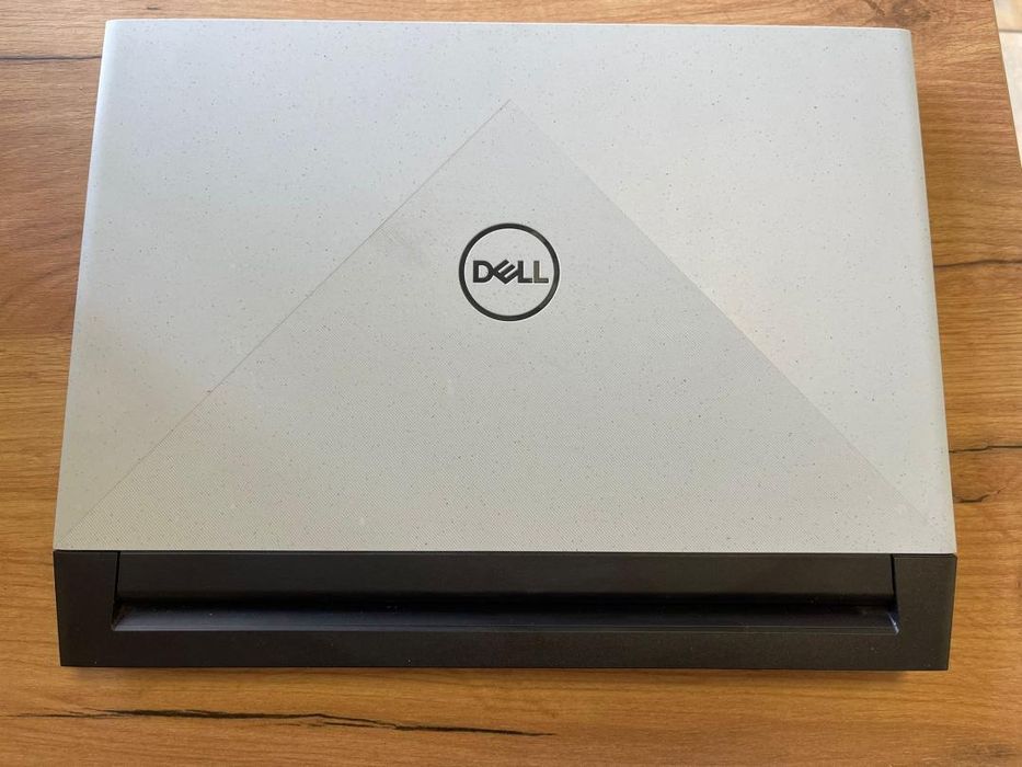 Laptop Gaming DELL G15, Ryzen 7,SSD 500GB,RTX 3050 - 4GB -A-