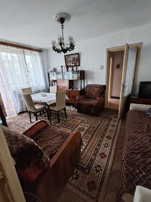 Vând apartament 2 camere